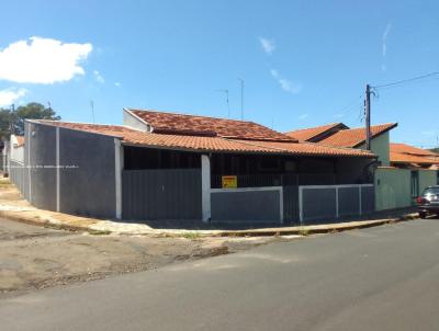 Casa para Venda, em Pirassununga, bairro JARDIM LAURO POZZI, 3 dormitrios, 2 banheiros, 2 vagas