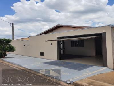 Casa para Venda, em Adamantina, bairro BELA VISTA, 2 dormitrios, 1 banheiro, 2 vagas