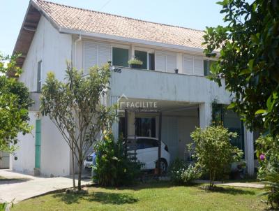 Casa para Venda, em Matinhos, bairro Ipacara, 8 dormitrios, 5 banheiros, 4 sutes, 12 vagas