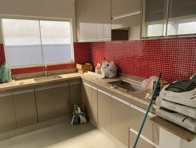 Casa em Condom�nio para Venda, em Salto, bairro Condom�nio Ilha das Aguas, 3 dormit�rios, 1 su�te