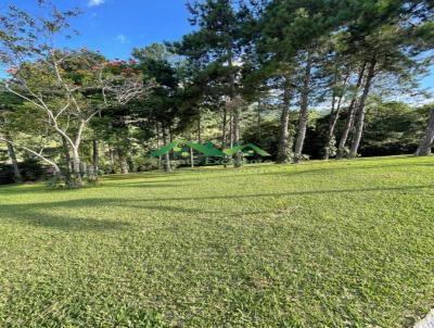 Casa para Venda, em Nova Friburgo, bairro Amparo, 3 dormitrios, 3 banheiros, 1 sute, 2 vagas
