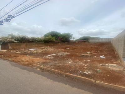 Lote para Venda, em Patos de Minas, bairro Caiaras