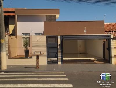 Casa para Venda, em Ourinhos, bairro Jardim Santa F, 3 dormitrios, 1 banheiro, 1 sute, 4 vagas