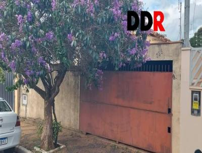 Casa para Venda, em Leme, bairro Centro