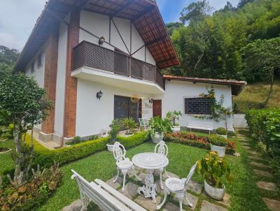 Casa em Condomnio para Locao, em Terespolis, bairro Granja Guarani, 6 dormitrios, 7 banheiros, 6 sutes, 4 vagas