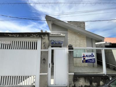 Casa para Locao, em Telmaco Borba, bairro Nossa Senhora de Ftima, 3 dormitrios, 3 banheiros, 1 sute, 1 vaga