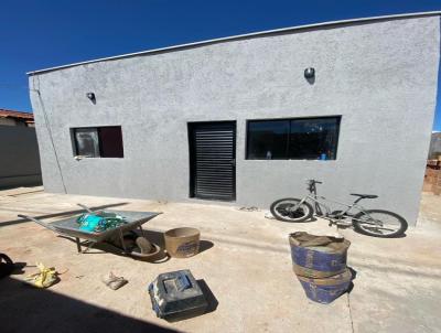 Casa para Venda, em Patos de Minas, bairro Nossa Senhora de Fatima, 3 dormitrios, 1 banheiro, 2 vagas