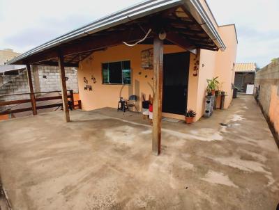 Casa para Venda, em Itabirito, bairro Recreio dos Bandeirantes, 2 dormitrios, 1 banheiro, 3 vagas