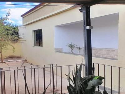 Casa para Venda, em Itabirito, bairro Santo Antonio, 2 dormitrios, 1 banheiro, 1 vaga
