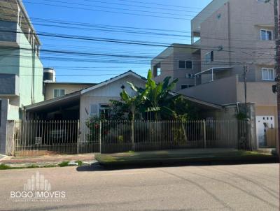 Casa para Venda, em Balnerio Cambori, bairro Naes