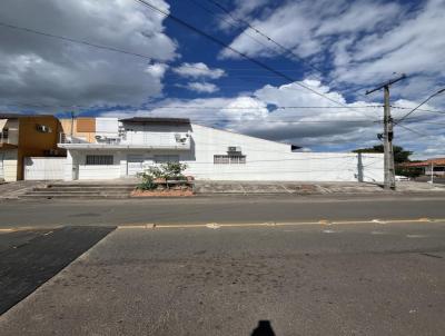 Sobrado Geminado para Locao, em Uruguaiana, bairro Centro