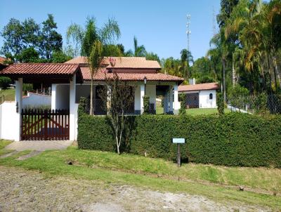 Casa em Condomnio para Venda, em Guararema, bairro Ajuda, 4 dormitrios, 3 banheiros, 1 sute, 4 vagas