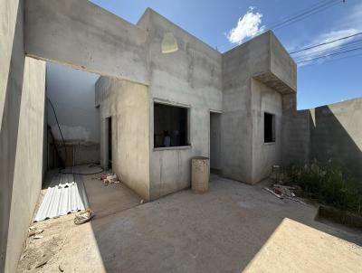 Casa para Venda, em Patos de Minas, bairro Residncial Braga, 2 dormitrios, 1 banheiro, 2 vagas
