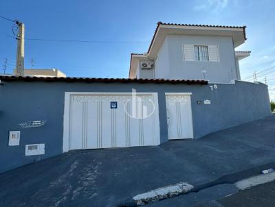 Casa para Venda, em So Joo da Boa Vista, bairro Jardim Recanto das guas, 4 dormitrios, 2 banheiros, 1 sute, 2 vagas