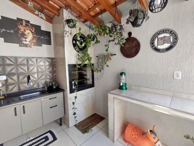 Casa para Venda, em Pindamonhangaba, bairro Residencial Mantiqueira, 2 dormitórios, 2 banheiros, 1 suíte, 2 vagas
