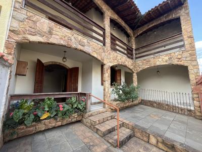 Casa para Venda, em Volta Redonda, bairro Casa de Pedra, 5 dormitórios, 3 banheiros, 1 suíte, 2 vagas