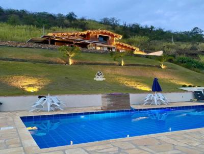 Casa para Venda, em Itajub, bairro Pinheirinho, 3 dormitrios, 2 banheiros, 1 sute, 3 vagas
