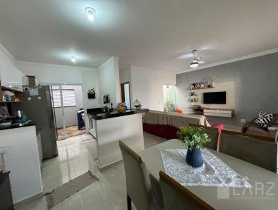 Casa para Venda, em Piracicaba, bairro �gua Branca, 3 dormit�rios, 4 banheiros, 1 su�te, 2 vagas