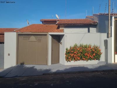 Casa para Venda, em Nova Aliana, bairro SAO BENEDITO, 3 dormitrios, 2 banheiros, 1 sute, 2 vagas