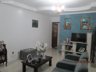 Casa / Sobrado para Venda, em Santo Andr, bairro Vila Scarpelli, 3 dormitrios, 3 banheiros, 1 sute, 5 vagas