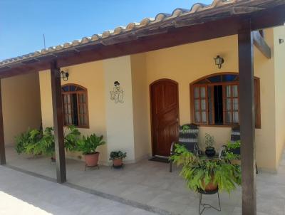 Casa Plana/Usada para Venda, em Iguaba Grande, bairro Parque Tamariz, 2 dormitórios, 2 banheiros, 1 suíte, 3 vagas