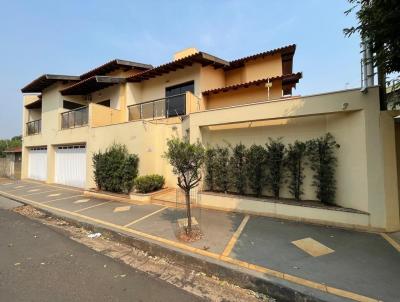 Casa / Sobrado para Venda, em Assis, bairro Centro, 5 dormitórios, 6 banheiros, 5 suítes, 4 vagas