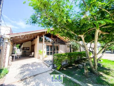 Casa para Venda, em Rio Grande, bairro Cassino, 3 dormitórios, 3 banheiros, 1 suíte, 2 vagas