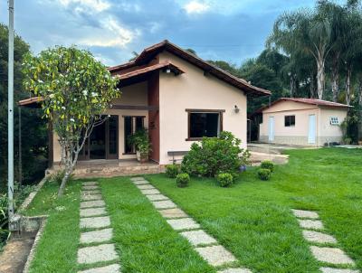 Stio para Venda, em Lagoa Santa, bairro Lapinha, 3 dormitrios, 3 banheiros, 1 sute