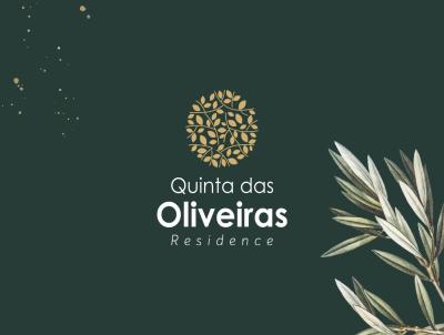 Sobrado em Condomnio para Venda, em Botucatu, bairro Quinta das Oliveiras, 3 dormitrios, 1 banheiro, 1 sute, 2 vagas