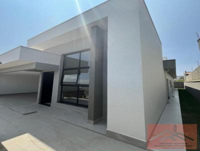 Casa para Venda, em Pouso Alegre, bairro Jardim Floresta, 3 dormitrios, 2 banheiros, 1 sute, 4 vagas