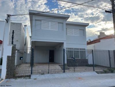 Casa para Venda, em Presidente Prudente, bairro Residencial, 5 dormitrios, 3 banheiros, 1 sute, 1 vaga
