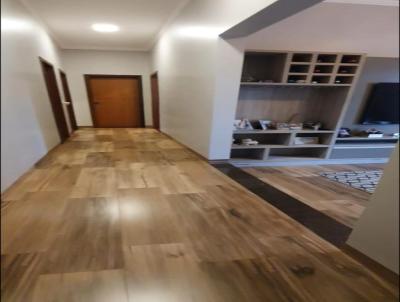 Casa para Venda, em Lucas do Rio Verde, bairro Bairro Bandeirantes, 4 dormitrios, 1 banheiro, 2 sutes, 4 vagas