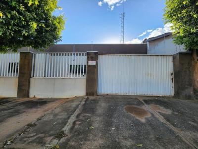 Casa para Venda, em Lucas do Rio Verde, bairro Bairro Parque das Araras, 3 dormitrios, 1 banheiro, 2 vagas