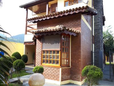 Casa para Venda, em Itatiaia, bairro Vila Pinheiro, 3 dormitrios, 3 banheiros, 1 sute, 3 vagas