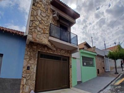 Sobrado para Venda, em Salto, bairro Centro, 3 dormitrios, 3 banheiros, 1 sute, 2 vagas