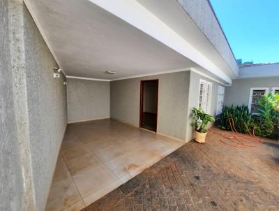 Casa para Locao, em Araatuba, bairro VILA SANTA MARIA, 3 dormitrios, 1 banheiro, 1 sute, 2 vagas