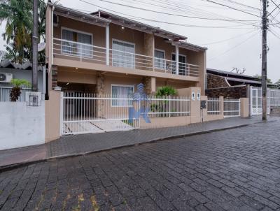 Sobrado para Venda, em Blumenau, bairro Salto do Norte, 3 dormitrios, 2 banheiros, 1 vaga