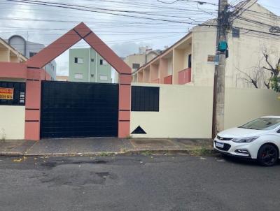 Sobrado para Venda, em Uberlndia, bairro Santa Mnica, 2 dormitrios, 1 banheiro, 1 vaga