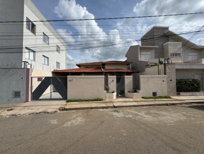 Casa para Locao, em , bairro Santo Agostinho, 3 dormitrios, 1 banheiro, 1 sute, 4 vagas
