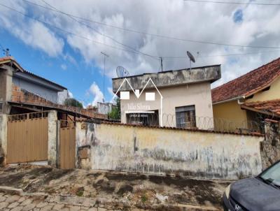 Casa para Venda, em Oliveira, bairro So Sebastio, 3 dormitrios, 1 banheiro, 1 vaga