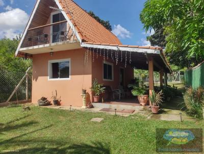 Chalé para Venda, em Sorocaba, bairro GENEBRA, 2 dormitórios, 1 banheiro, 3 vagas