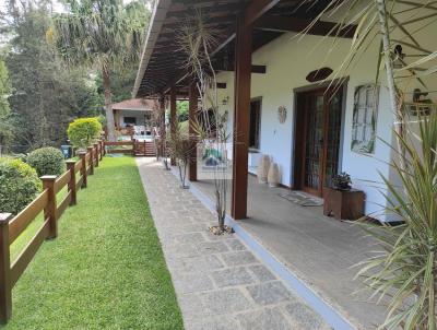 Casa para Venda, em Terespolis, bairro Albuquerque, 3 dormitrios, 1 banheiro, 3 sutes, 2 vagas
