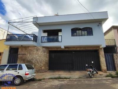 Casa para Locao, em Alfenas, bairro Vila Betnia, 3 dormitrios, 3 banheiros, 1 sute, 2 vagas