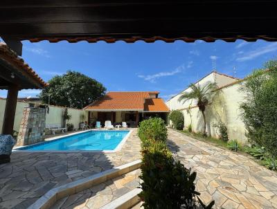 Casa para Venda, em Peruíbe, bairro Nova Peruibe, 5 dormitórios, 1 banheiro, 5 suítes, 6 vagas