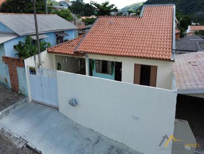 Casa para Venda, em Tomazina, bairro Centro, 2 dormitórios, 2 banheiros, 2 vagas