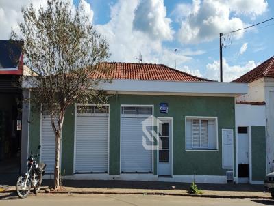 Casa para Venda, em Caconde, bairro Bela Vista, 3 dormitrios, 2 banheiros