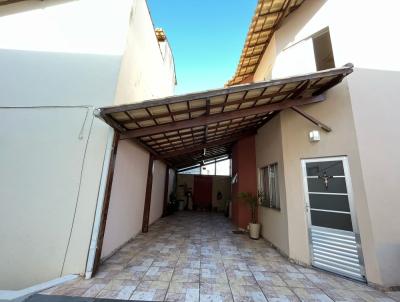 Casa para Venda, em Conselheiro Lafaiete, bairro Arcadia, 2 dormitrios, 2 banheiros, 2 vagas