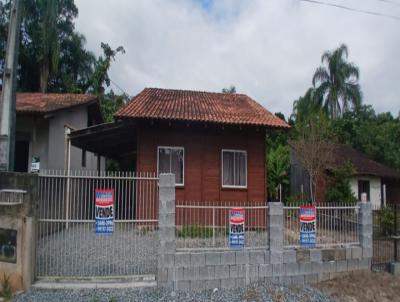 Casa para Venda, em Balnerio Barra do Sul, bairro Costeira, 3 dormitrios, 2 banheiros, 1 vaga