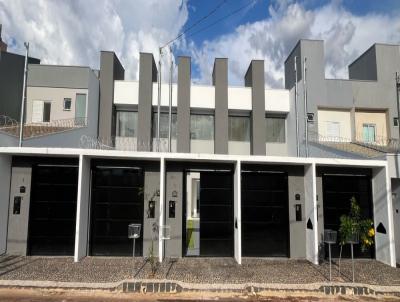 Sobrado para Venda, em Uberlndia, bairro Novo Mundo, 3 dormitrios, 1 banheiro, 1 sute, 2 vagas