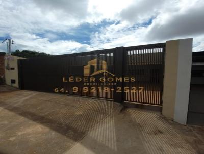 Casa para Venda, em Jataí, bairro Setor Fabrinny, 3 dormitórios, 1 banheiro, 1 suíte, 3 vagas